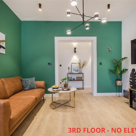 Tilia Luxury Apartment - 3 Bedrooms With Ac ブダペスト エクステリア 写真