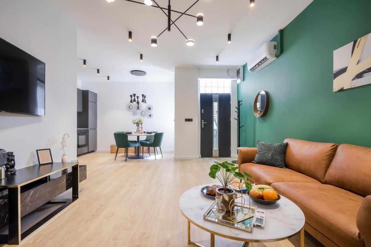 Tilia Luxury Apartment - 3 Bedrooms With Ac ブダペスト エクステリア 写真